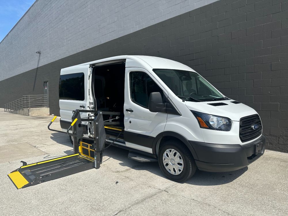 ford transit van 2019 1FTYE2CM4KKA41480 image ford transit van 2019 1FTYE2CM4KKA41480 image